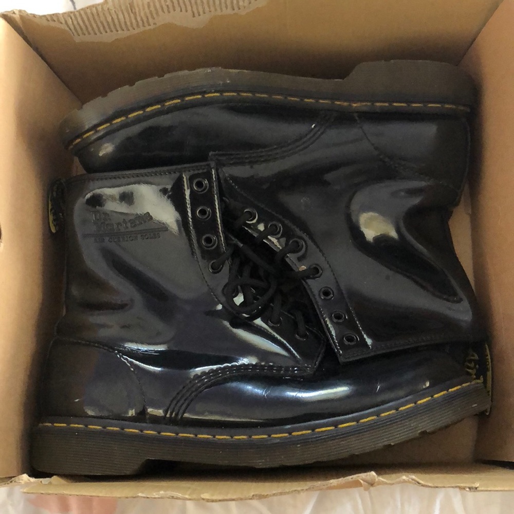 Pantent Leather Dr. Martens
